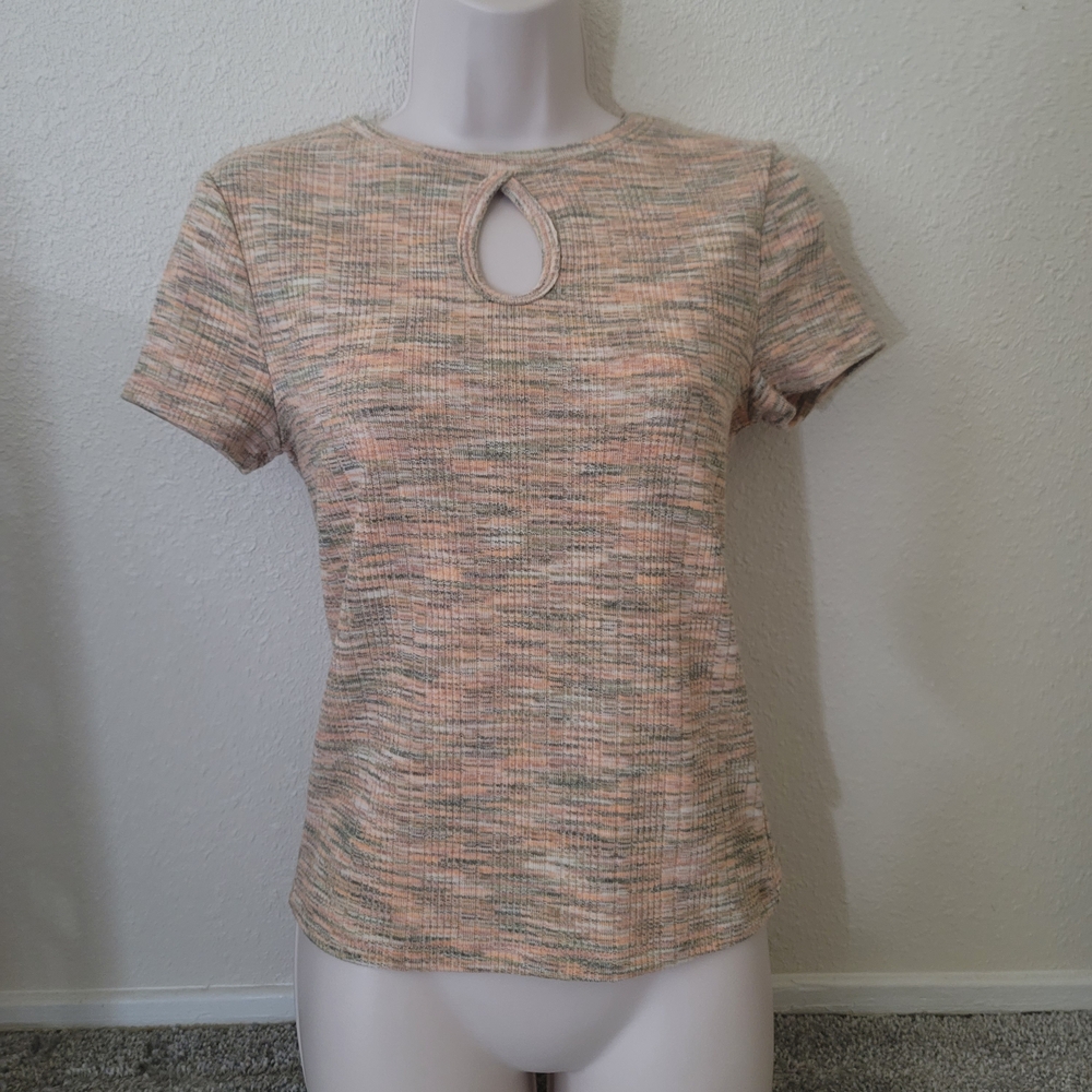 SO Women's Textured Short Sleeve Top - Multicolor